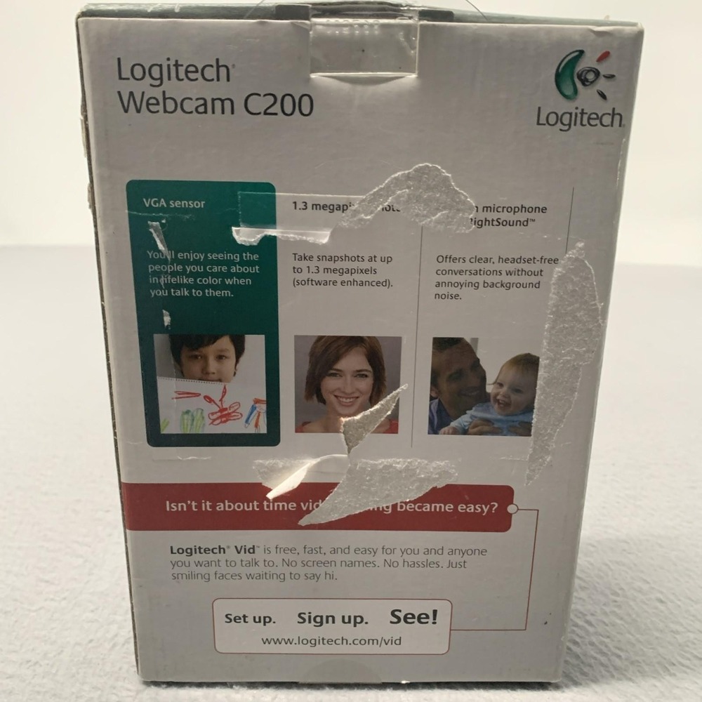 Logitech Webcam C200 USB V-U0011 Grey Black Built In Microphone Manual Focus NEW - Picture 2 of 5